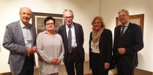 Ausstellungskurator Siegbert Metelko, Mag.a Beatrix Obernosterer von der Stadtgalerie, Galerist & Mitveranstalter Wilfried Magnet, BGM Dr. Maria-Luise Mathiaschitz und LH Dr. Peter Kaiser
